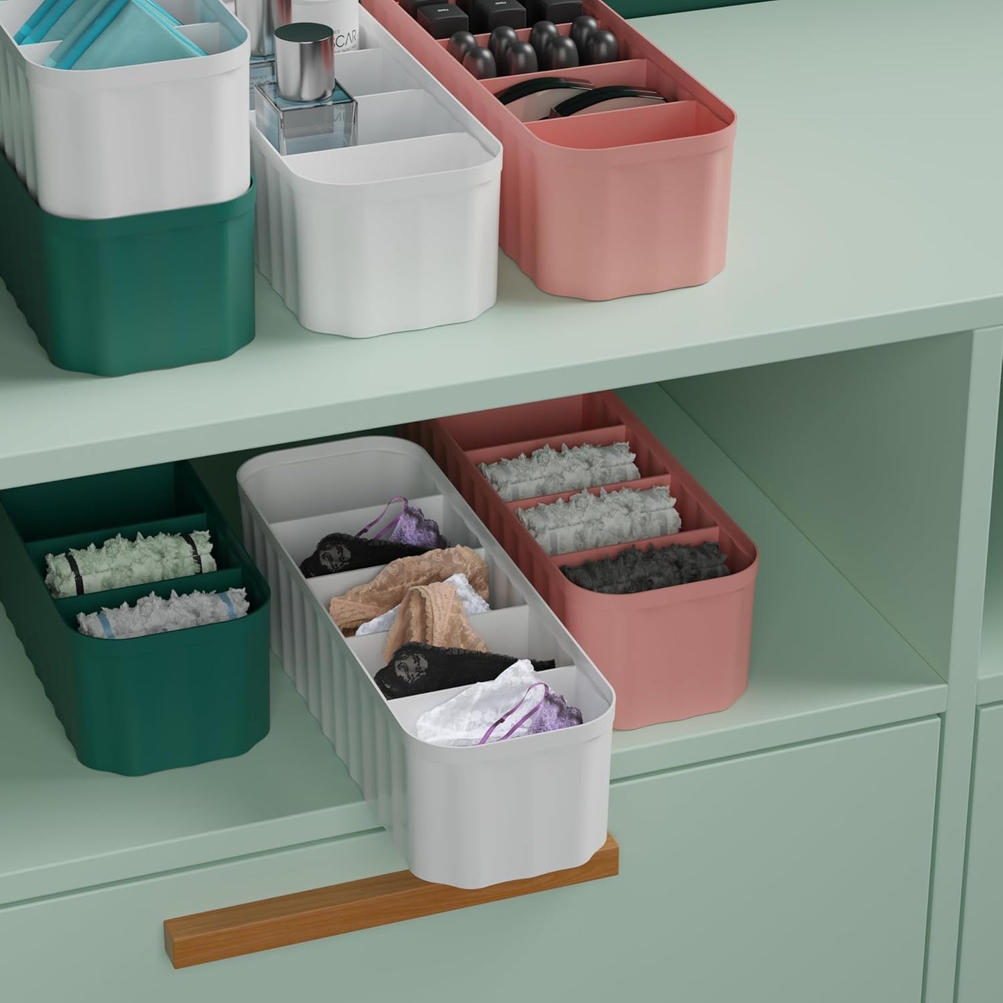 Space-Saving Foldable Storage Organizer for Wardrobes and Closets.